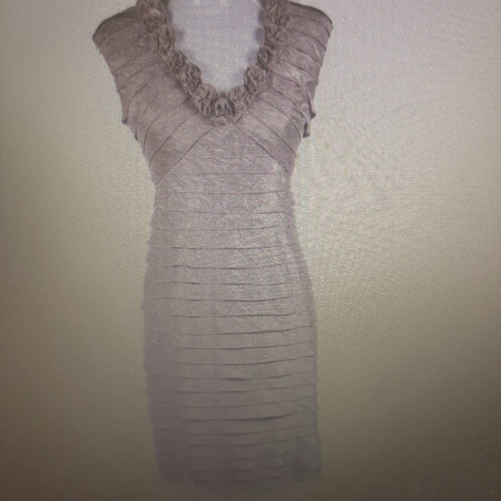 Adrianna Papell tiered raffle dress